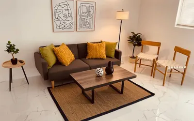 Photo 3 - Stylish & Spacious 2bed/2bath Home w/parking