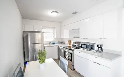 Photo 4 - Modern & Spacious 2BR Near Brickell