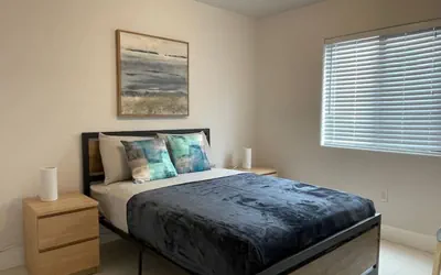 Photo 3 - Lovely 2/1 apt on great location with parking