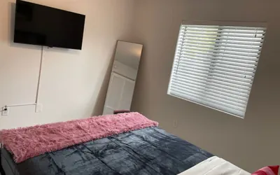 Photo 2 - Equipped 2/1apt on great location free parking