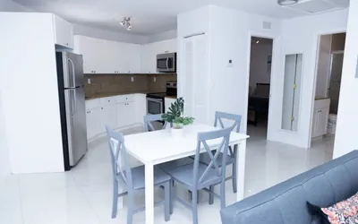 Photo 4 - Brand new & modern 2bed/1 bat apt w/ parking
