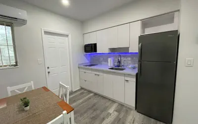 Photo 3 - 1bed/1bath apt w/ parking & patio great location !