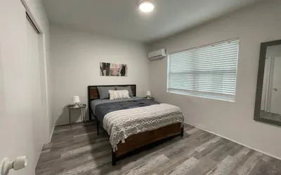 Photo 3 - Modern 1bed/1bath apt w/ patio & parking