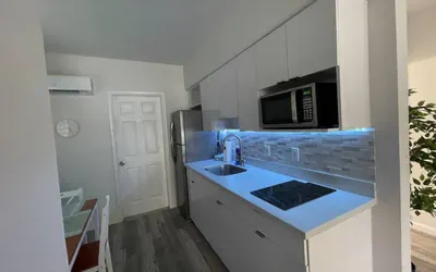 Photo 5 - Modern 1bed/1bath apt w/ patio & parking