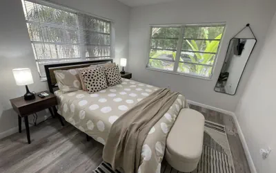 Photo 2 - Fully equipped Apt w/ parking great location