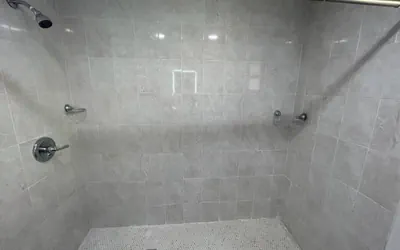 Photo 5 - Fully equipped Apt w/ parking near Cocowalk!