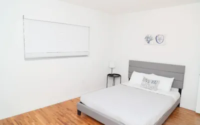 Photo 5 - Spacious 2/1 Coral Gables apt w/ free parking