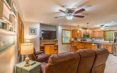 Homosassa Captain's Quarters