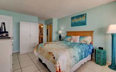 Photo 5 - Sunrise Seven Deluxe Oceanfront Condo