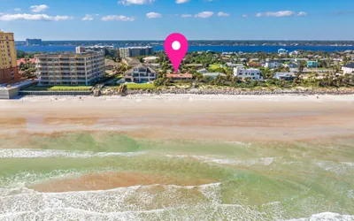 Photo 4 - Direct Oceanfront Massive Home