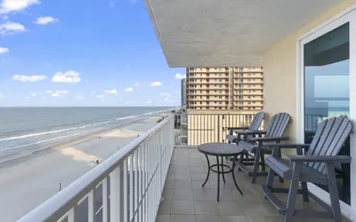 Photo 4 - Ocean Oasis Oceanfront Pool, Balcony & Hot Tub