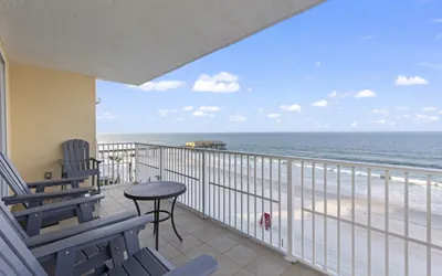 Photo 2 - Ocean Oasis Oceanfront Pool, Balcony & Hot Tub