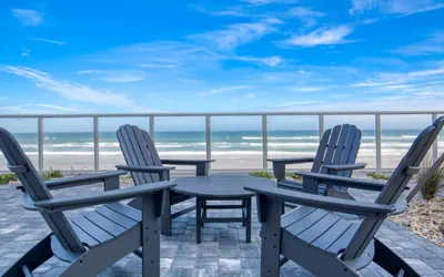 Photo 2 - Salty Oceanfront Luxury Condo | Pools & Hot Tubs