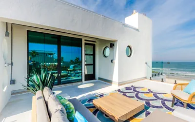 Photo 4 - Jewel of the Shores Oceanfront Estate | Rooftop Lounge | Game Room
