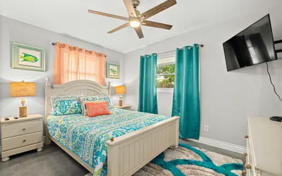 Photo 5 - Daytona's Only Container Pool, Fire Pit, Pet-Friendly, Walk to Beach