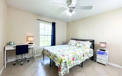 Photo 4 - Sleeps 7 | Pool + Lake Views | 3 King Beds