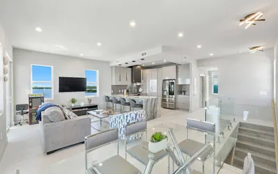 Photo 4 - Key Largo Oasis Oceanfront with Pool & Hot Tub