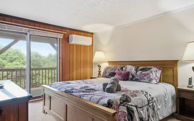 Photo 3 - Beech Mtn Chalet | Long-Range Views, Sleeps 9, AC