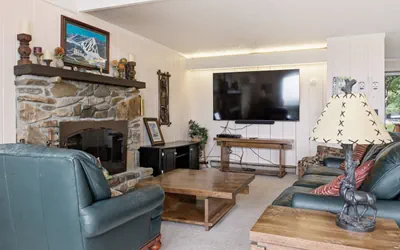 Photo 2 - Beech Mtn Chalet | Long-Range Views, Sleeps 9, AC