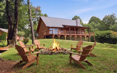 Fourest Ridge | Long-Range Views, Game Room