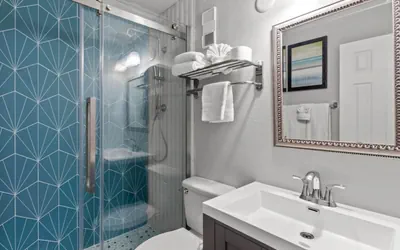 Photo 5 - 421 · Luxury Beach Condo with Waterfront Pool and Stunning Balcony