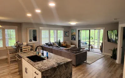 Photo 3 - Renovated King Bed Condo near beach with pool access.