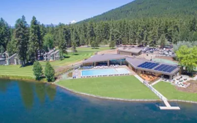 Photo 3 - Black Butte Ranch "Trip House" On the Golf Course