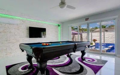 Photo 3 - Hollywood Home w/ Pool, Jacuzzi, BBQ, & Pool Table