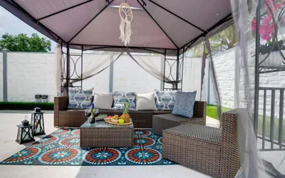 Photo 4 - Hollywood Home w/ Pool, Jacuzzi, BBQ, & Pool Table