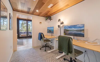 Photo 5 - Pet-Friendly Eco-Friendly Truckee Container House w Hot-Tub