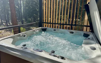 Photo 2 - Pet-Friendly Eco-Friendly Truckee Container House w Hot-Tub