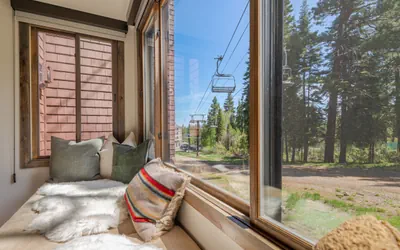 Photo 2 - VIP Ski-In/Ski-Out Condo in the Northstar Resort (ride to gondola in seconds)