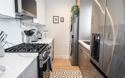 Photo 3 - COZY URBAN RETREAT: NEWLY REMODELED 1BR NOHO APARTMENT w/ FENCED PATIO (p60)