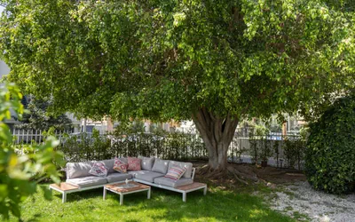 Photo 2 - WELL-APPOINTED 3BR HOUSE with OFFICE & FENCED YARD in Noho Arts District (p44)