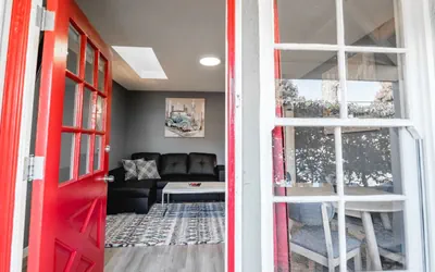 Photo 2 - FANTASTIC RENOVATED 1BR HOME with PRIVATE FENCED PATIO in NOHO ARTS DISTRICT p21