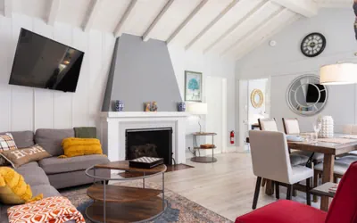 Photo 4 - 4BR Home w/ Parking & Private Patio in NoHo p13