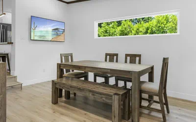Photo 4 - UPSCALE & UPGRADED BEAUTIFUL SPACIOUS 3BR *HOUSE* in ENCINO, FULLY RENOVATED with GARAGE & VERY LARGE FENCED YARD/PATIO AT END OF CUL-DE-SAC p84