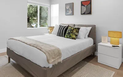 Photo 5 - 3BR HOUSE FULLY RENOVATED 2025: FENCED YARD/PATIO & CARPORT in NOHO ARTS DISTRICT p85