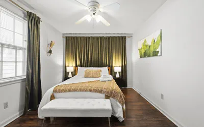 Photo 3 - Timeless Tulane 1Bed 1 Bath Apt. Mins 2 High