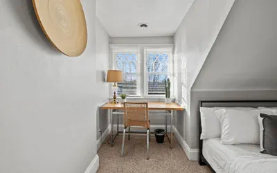 Photo 3 - The Trendy Hideaway