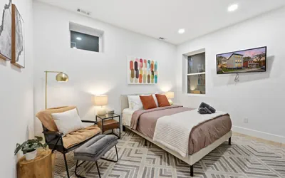 Photo 3 - Linwood House | Rooftop, Hot Tub, Sleeps 15 |