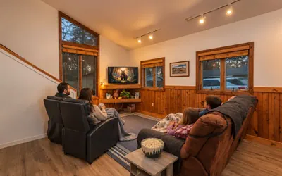 Photo 4 - Cozy Home on Lake Huron I