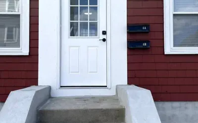 Photo 4 - Modern Two Bedroom Condo - Near Boston