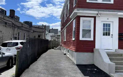 Photo 3 - Modern Two Bedroom Condo - Near Boston