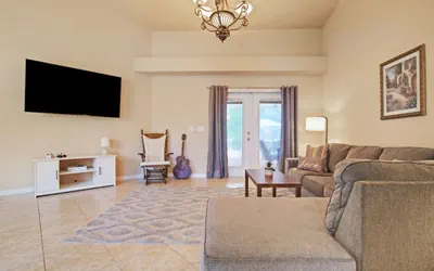 Photo 4 - Elegant Ocala Oasis w/Pool: Unwind in Luxury