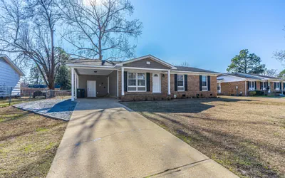 Photo 2 - Fayetteville Home Away from Home, Pet Friendly!