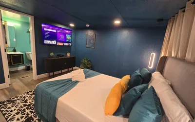 Photo 5 - Colorful Orlando Escape | Near DT | Sleeps 13