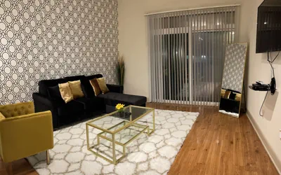 NRG suite with free parking