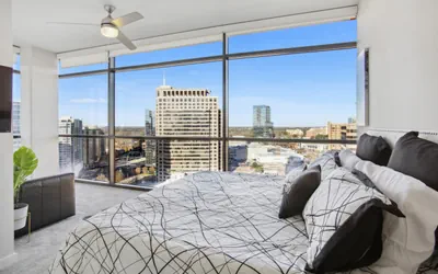Photo 4 - Buckhead Penthouse in the Heart of the city