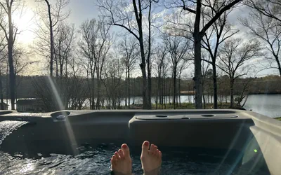 Blue Moon Lake House at Diamondhead Resort